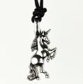 Pendentif licorne sautant acier ...