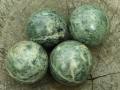 4 boules CHLORITE VERT